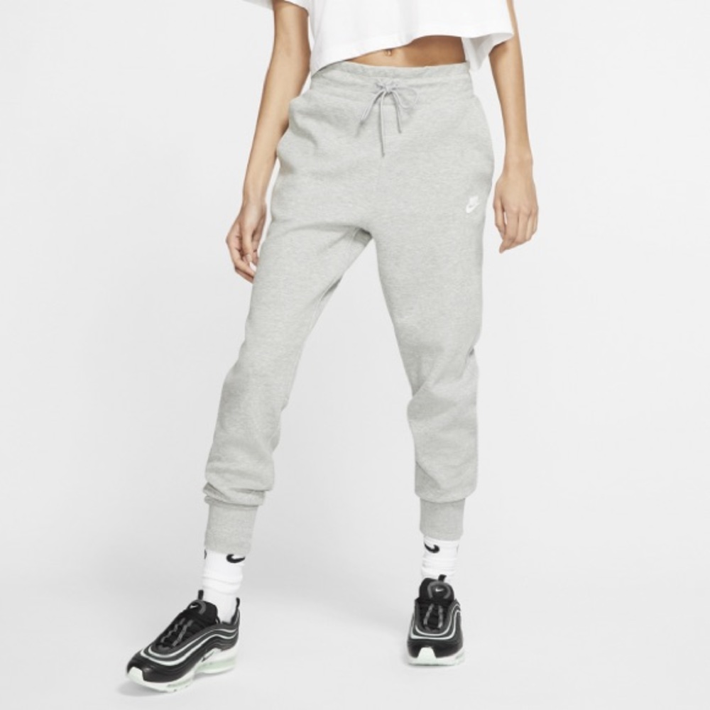 Nike Women’s Tech Fleece Sweatpants